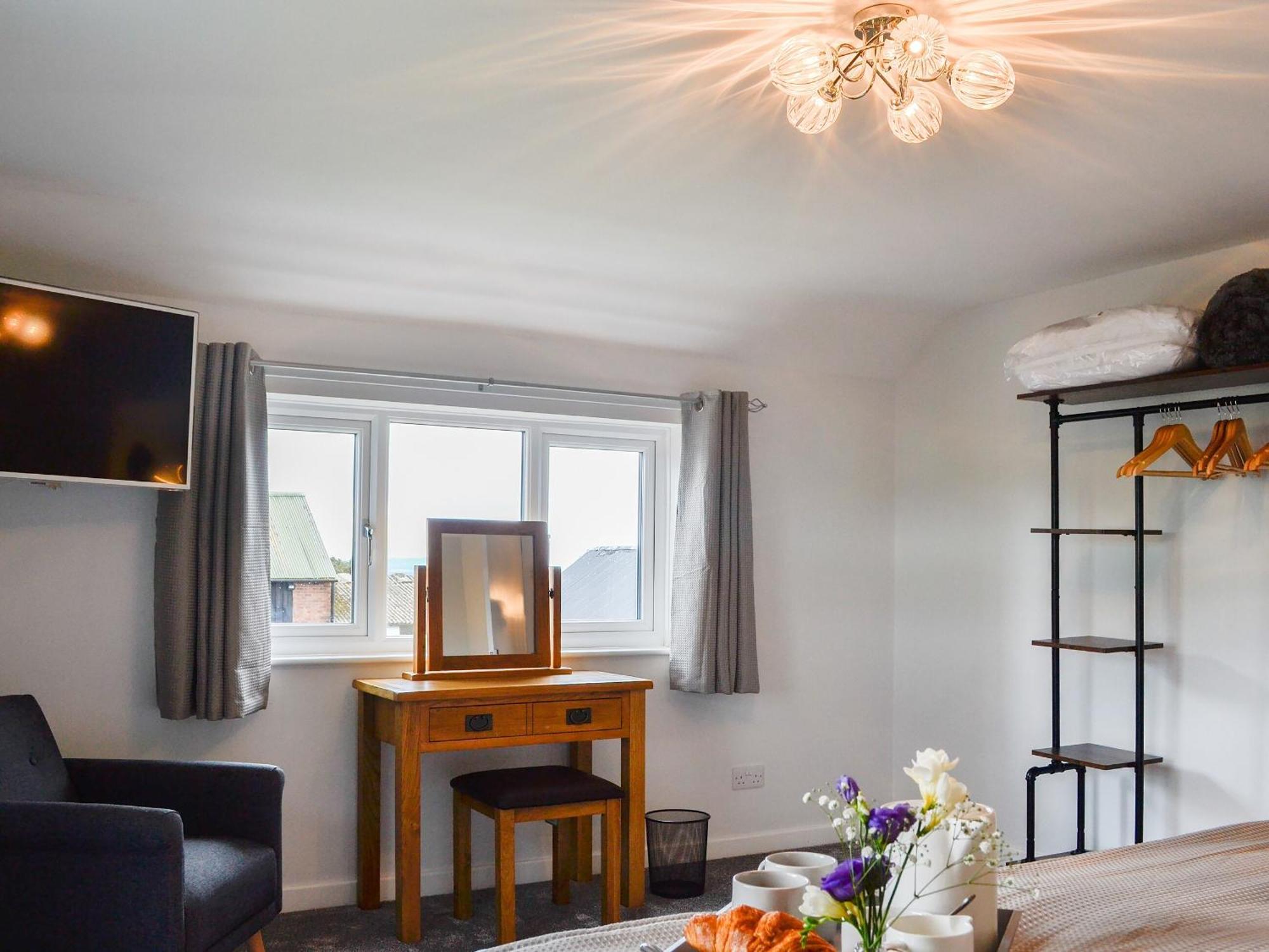 Hillside Cottage Hanmer Esterno foto